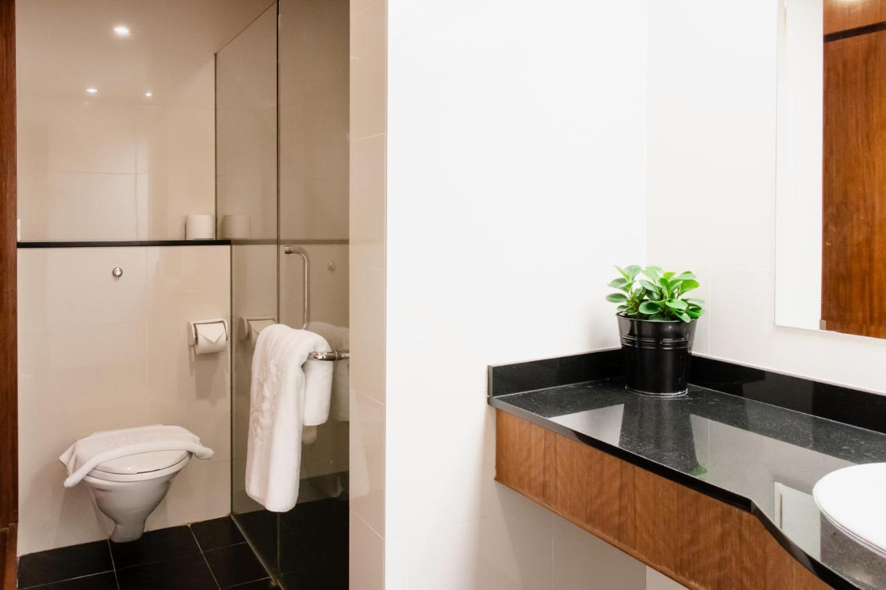 Rm Hotel Singapura